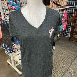 NWT WOMENS MIAMI HEAT V NECK SHIRT